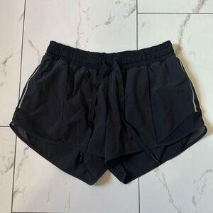 LULULEMON HOTTY HOT SHORTS 4" LOW RISE